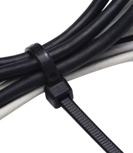 ABRAÇADEIRA EM NYLON PRETO 150X3,6.MM 100un